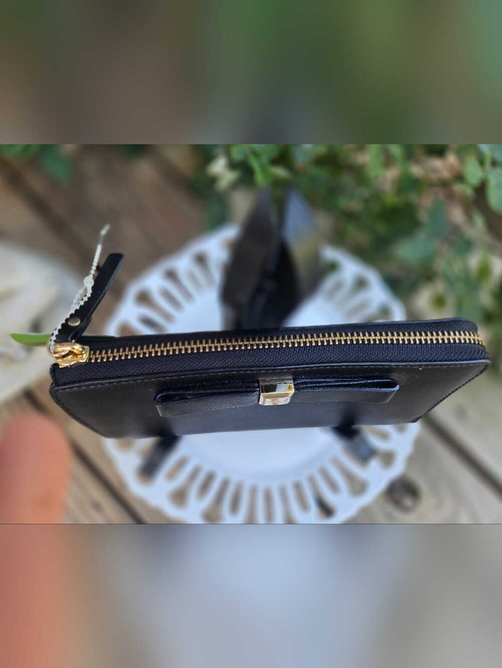 kate spade Black Bow Zip Wallet with Gold Accent New With Tags - Picture 9 of 12